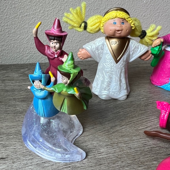 Vintage Collectible Toys Lot Barbie Cabbage Patch My Lil Pony Disney GUC - Picture 10 of 14